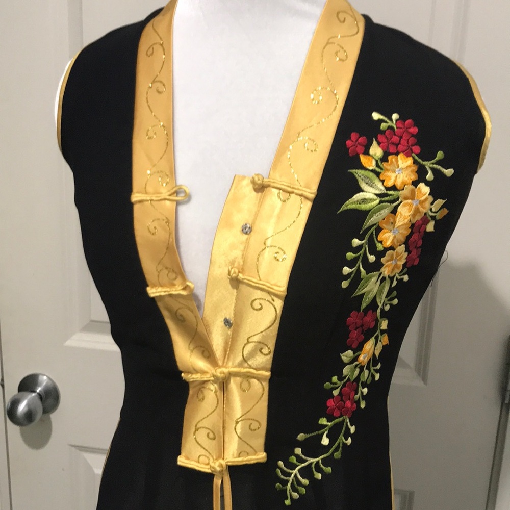 Golden Dragon Silk Japanese Embroidered Kimono - Picture 6 of 8